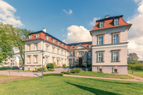 Гостиница Hotel Schloss Neustadt-Glewe  Амт Нойштадт-Глеве
